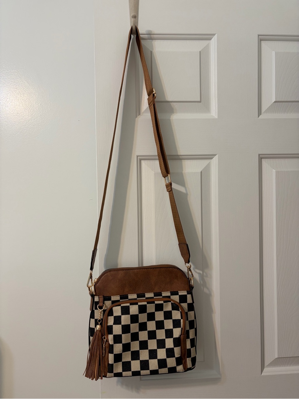 Women’s Brown Black White Checkered Crossbody Bag Tassel Zip Gold Hardware 10x10